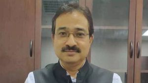 ఏపీలో ఎన్నికలపై తాజా అలర్ట్ - ఆదేశాలు జారీ..!!