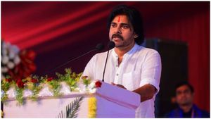 పొత్తులపై పార్టీ కేడర్ ను అప్రమత్తం చేసిన పవన్ - కీలక సందేశం..!!