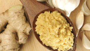 Ginger Garlic Paste: షాపుల్లో అల్లం వెల్లుల్లి పేస్ట్ కొంటున్నారా.. అయితే అంతే..!
