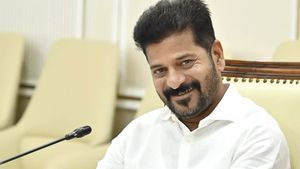  పన్ను వసూళ్లపై టార్గెట్ ఫిక్స్ చేసిన సీఎం రేవంత్: కీలక ఆదేశాలు