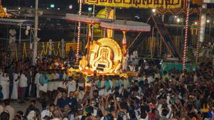 తిరుమలలో కన్నుల పండువగా