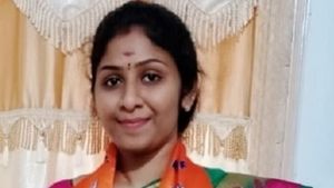 వీరప్పన్ కూతురికి బీజేపీలో కీలకపదవి, లాయర్ విద్యాపై కామెంట్లు !