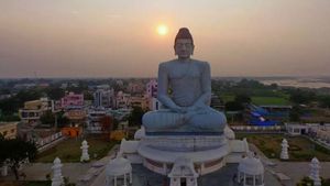 అమరావతి కేంద్రంగా సచివాలయ ఉద్యోగులకు ప్రభుత్వం గుడ్ న్యూస్..!!