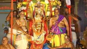 TTD:  శ్రీకల్యాణ వెంకటేశ్వరస్వామి గరుడసేవ, శేష వాహనంపై కపిలేశ్వరుడు