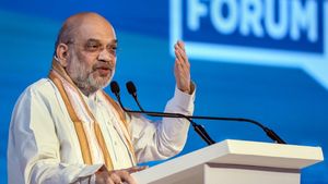 తెలంగాణలో అమిత్ షా పర్యటన ఖరారు: షెడ్యూల్ ఇదే