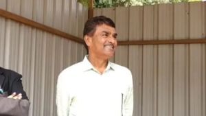ప్రధాని మోదీ గురించి స్టేజ్ మీద ఏం మాట్లాడంటే ? కోర్టులో బెయిల్ తీసుకున్న లీడర్ ! 