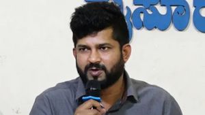  పుష్పా జాలి రెడ్డికి ఎంపీ సీటు ?, లిస్ట్ లో సౌమ్యా రెడ్డి, ఫైర్ బ్రాండ్ గుండెల్లో దడ !