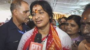 కొంపెల్ల మాధవిలతపై క్రిమినల్ కేసు