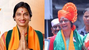 హైదరాబాద్ బీజేపీ ఎంపీ అభ్యర్థి కొంపెల్ల మాధవీలత ఆస్తులు ఎన్ని కోట్లో  తెలుసా?