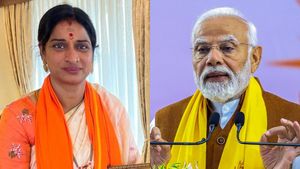 హైదరాబాద్ బీజేపీ ఎంపీ అభ్యర్థి మాధవీలతపై ప్రధాని మోడీ ప్రశంసలు: ఎందుకంటే?