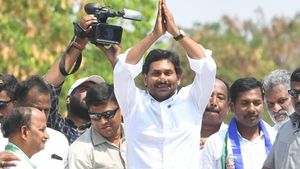 వైఎస్ జగన్ నామినేషన్ వేసేది అప్పుడే: భారతి చేతికి ఆ బాధ్యతలు