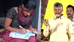AP Volunteers: నెల్లూరులో టీడీపీలో చేరిన మరో 100 మంది వాలంటీర్లు...!
