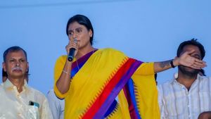 మేనత్త విమర్శల వెనుక సీక్రెట్ ఇదే..! వైఎస్ షర్మిల ఘాటు కౌంటర్..! 