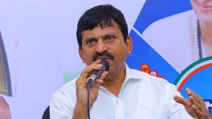 ఏపీలో నాకే బిల్లులు రావాలి.. కష్టాల్లో ఉన్నా: పొంగులేటి