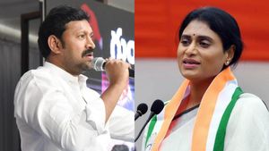షర్మిల పై అవినాశ్ సంచలన వ్యాఖ్యలు...!!