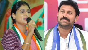 కడప ఎంపీగా పోటీపై షర్మిల భావోద్వేగం-వైఎస్ కుటుంబంలో చీలిక-అవినాష్ ను ఓడించేందుకే..!