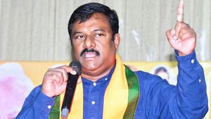 రీసెర్చ్ చేసి మరీ దోపిడీ: రేవంత్ సర్కారుపై మహేశ్వర్ రెడ్డి సంచలన ఆరోపణలు