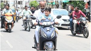 బండెక్కిన బండి.. అల్లుడితో సరదాగా బేకరీకి; అక్కడ ఏం జరిగిందంటే