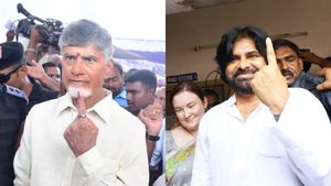 వేరే అభ్యర్థి కోసం ఓటేసిన చంద్రబాబు, పవన్ కళ్యాణ్ 