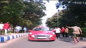 పులివర్తి నానిపై దాడి ఘటనపై భగ్గుమన్న చంద్రబాబు, లోకేష్.. ఏమన్నారంటే 