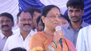  ఒక్కొక్కరు 10ఓట్లు వేసి గెలిపించాలి.. మంత్రి కొండా సురేఖ వ్యాఖ్యల రచ్చ