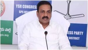 మానవతా దృక్పథంతో ఓటర్లకు డబ్బులు పంచాడట: అలాంటి ప్రొవిజన్ ఉందా? 