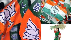 కర్ణాటకలో ఎన్నికలు జరిగే నియోజకవర్గాలు ఇవే: రంగంలో స్టార్ హీరో భార్య, బొమ్మై