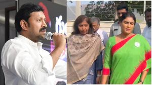 వైఎస్ఆర్ వారసులు ఎవరు ?, వాళ్ల ఇంటి ముందు కుక్కల్లా ఉండాలా ?, వైఎస్ వివేకా కూతురు ! 