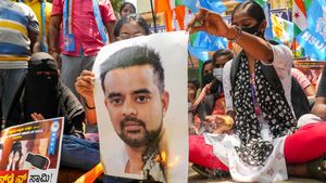 ప్రజ్వల్ రేవణ్ణను విదేశాలకు పంపించిందే ఆయన, మాజీ ప్రధాని పనికి?, సీఎం ఇదే చెప్పింది! 