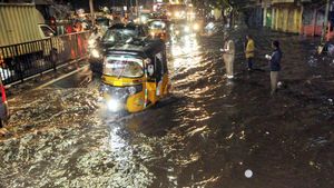 Weather Update: ఆ జిల్లాల్లో భారీ వర్షాలు.. ఐదు రోజుల పాటు కూల్ వెదర్..! 