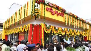 అన్నా క్యాంటీన్ల ప్రారంభ ముహూర్తం ఖరారు - ధరలు ఇలా..!!