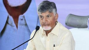 చంద్రబాబును కలవాలంటే ముందుగా ఈ నెంబర్ కు కాల్ చేయండి..!!