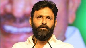 పిరికి సన్నాసి ఎక్కడ దాక్కున్నావ్?