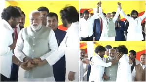 మెగా బ్రదర్స్ తో మోదీ సందడి - భవిష్యత్ పై సంకేతాలు..!!