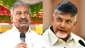 మాజీ సీఈవోపై వేటు, కలెక్టర్ నివేదిక, చంద్రబాబు సీరియస్, మూడు రోజుల ముందే పండగ 