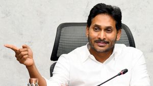 జగన్ యాక్షన్ ప్లాన్ సిద్దం - ఇక జనంలోనే..!!