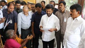 ప్రజావాణి కార్యక్రమం రేపట్నుంచి పునర్ ప్రారంభం