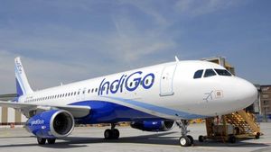 Indigo: ఇండిగోకు షాక్.. హైదరాబాద్ దంపతులకు పరిహారం ఇవ్వాలని ఆదేశం..  