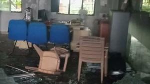 సబ్ కలెక్టర్ ఆఫీసులో ఏం జరిగిందో చెప్పిన డీజీపీ, బీరు బాటిల్స్, అగ్గిపుల్లలు, మైండ్ బ్లాక్ 
