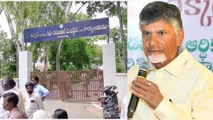 సబ్ కలెక్టర్ ఆఫీసు దెబ్బ, అసలు అగ్నిప్రమాదమే జరగలేదని చంద్రబాబుకు నివేదిక 