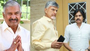 మరో వివాదంలో పెద్దాయన, పెద్దిరెడ్డి బంగ్లాకు ప్రజల డబ్బుతో సీసీ రోడ్లు, టీడీపీ, జనసేన 