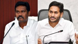 జగన్ పై కేసు నమోదు..ఐపీఎస్‌లతో సహా- ఆటమొదలు..!! 
