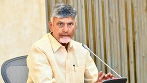 గురి చూసి కొట్టిన చంద్రబాబు, వైసీపీ లీడర్స్ లో వణుకు, ఆ భూములు రికార్డులు 