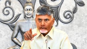 ఏపీలో రేషన్‌కార్డులు ఉన్నవారికి శుభవార్త చెప్పిన చంద్రబాబు ప్రభుత్వం