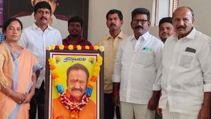 నందమూరి కుటుంబానికి, పరిటాల కుటుంబం అనుబంధం గుర్తు చేసిన సునీత 