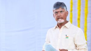 డబ్బులు విడుదల చేసిన చంద్రబాబు ప్రభుత్వం... ఖాతాల్లో జమ