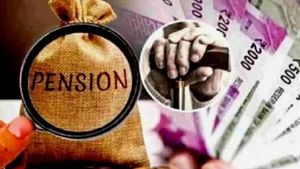 పెన్షన్ లబ్దిదారులకు బిగ్ అలర్ట్ - ఏరివేత..!!