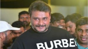 స్టార్ హీరోకు ఝలక్ ఇచ్చిన రియల్ ఏసీపీ, సీసీటీవీల్లో, డీవీఆర్ లో జాతకాలు 