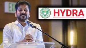 రేవంత్ సోదరుడు సహా ప్రముఖులకు హైడ్రా నోటీసులు..!!