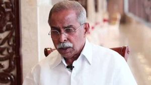 వివేకా హత్య కేసులో బిగ్ టర్న్ -  ప్రభుత్వం కీలక నిర్ణయం..!!